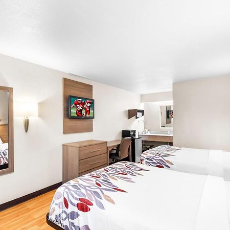 Red Roof Inn Indianapolis North - College Park Bagian luar foto